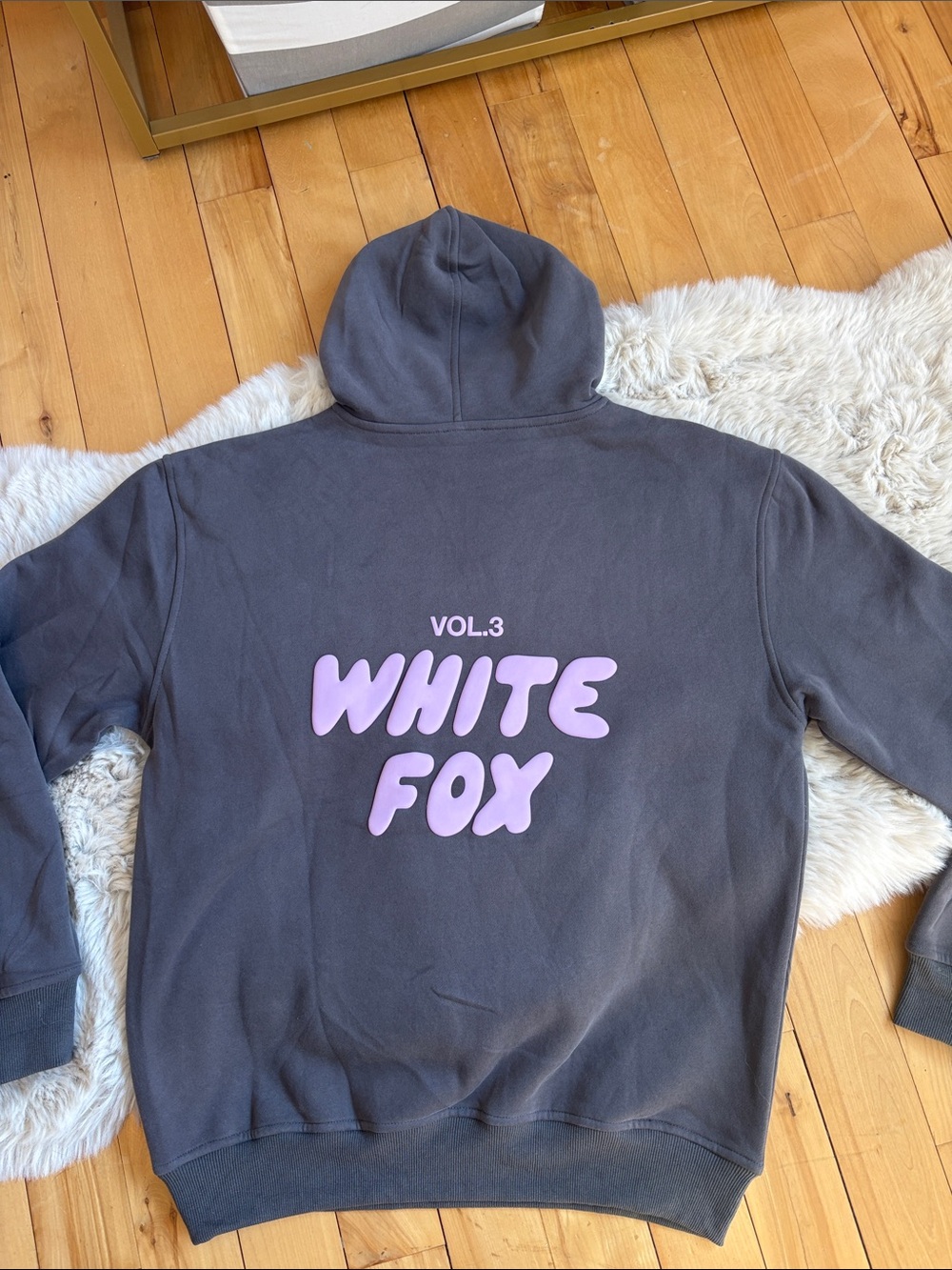 White Fox Boutique Charcoal Gray Pullover Hoodie Size: S/M - Picture 3 of 3